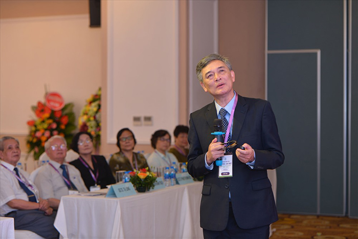 gs-ts-dao-van-long-tham-du-hoi-nghi-y-khoa GS.TS. Đào Văn Long tham dự hội nghị y khoa